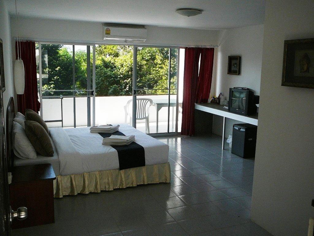 Karon Cliff Contemporary Boutique Bungalows Hotel Exterior foto